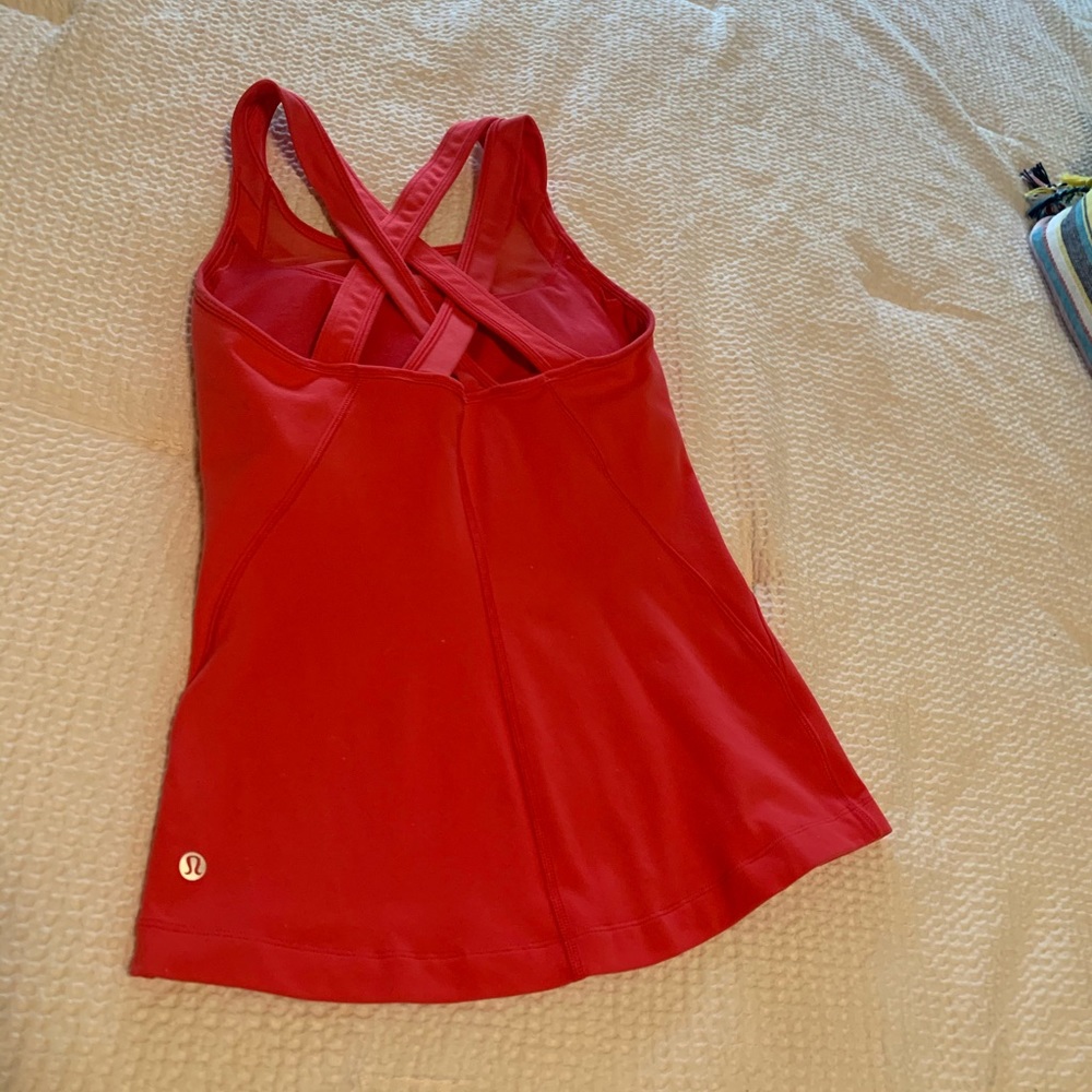 Lululemon tank
